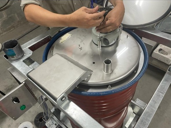 We provide technical support for machinery parts